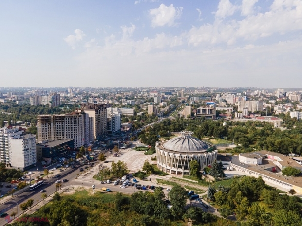 Clădirea Circului nu va mai fi distrusă de ploi: Prima etapă a lucrărilor de restaurare s-a încheiat, iar clădirea - conservată până vor fi găsiți bani ca să fie reparată în totalitate