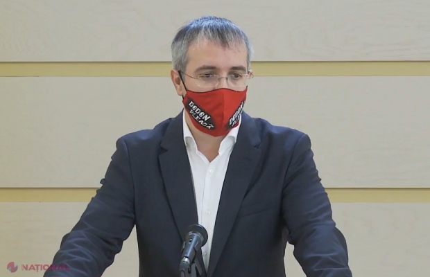 „Pro Moldova”: Ștefan Gațcan este OSTATICUL socialiștilor. „Nu este lăsat singur nici pentru 10 secunde... Într-o zi se va afla totul și atunci, probabil, va EXPLODA întreaga clasă politică”