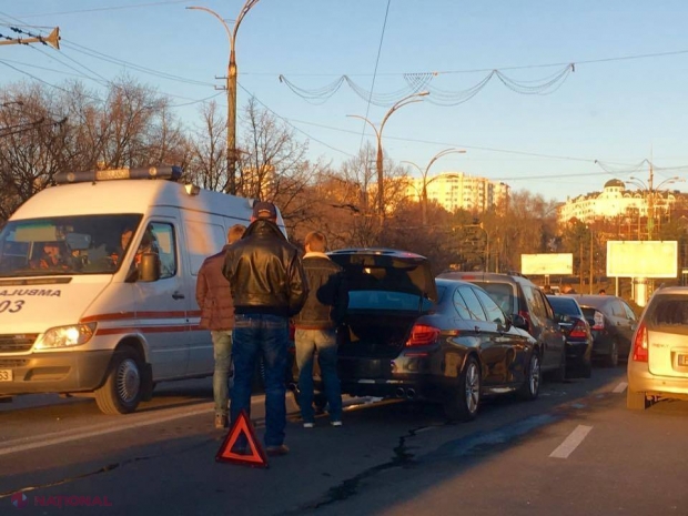 Accident în capitală. Mai multe mașini au fost avariate