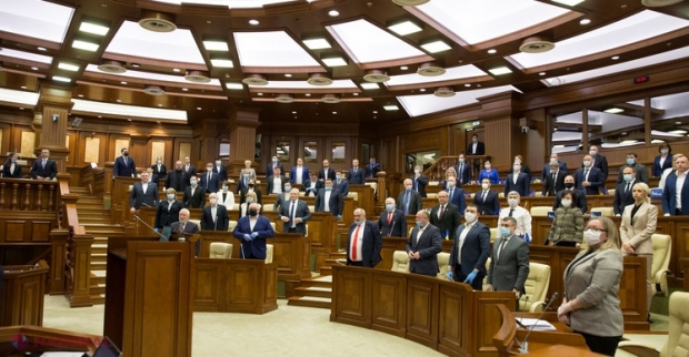 Deputații din PD care NU au votat pentru creditul rusesc: Doi nu au venit la ședință, iar alți doi nu au ridicat mâna