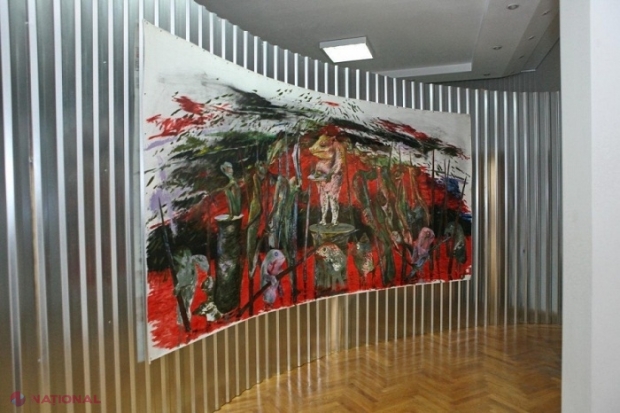 EXPOZIȚIA unui artist din România: „Uroborus”, șarpele care își mănâncă propria coadă, la Chișinău