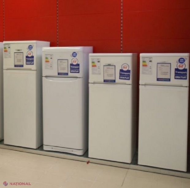 ȘMECHERIE // Căușeni: A cumpărat un frigider care s-a defectat în timpul prioadei de garanție, iar agentul economic i l-a înlocuit cu unul vechi