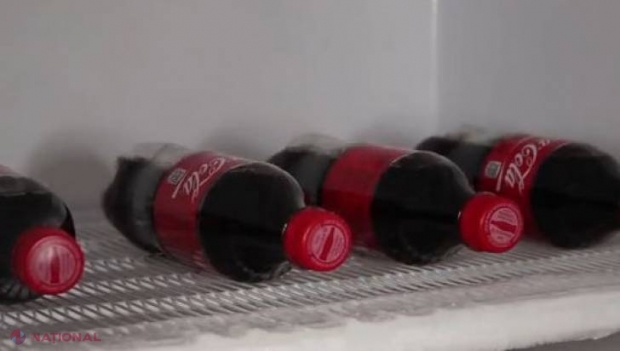 REZULTAT NEAŞTEPTAT. Ce se întâmplă după ce deschizi o cola care a stat trei ore la congelator?