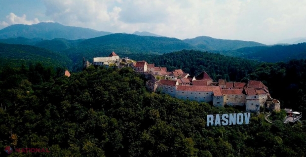 IDEI de CĂLĂTORIE: Cetatea Râșnov, una dintre cele mai spectaculoase cetăți ale României
