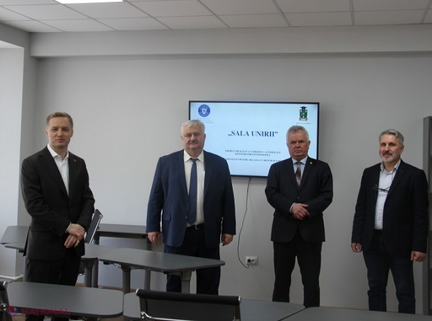 FOTO // „Sala Unirii” și aula „Constantin Noica”: DRRM a renovat încă două spații educaționale la USM. Rectorul Șarov: „Mai mult decât simple săli de curs. Ele reprezintă un simbol al angajamentului continuu față de educație și identitatea națională”