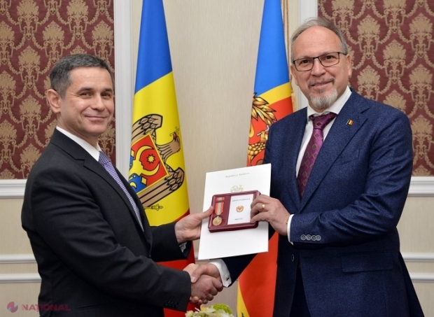 Ambasadorul României în R. Moldova, decorat de Ministerul Apărării de la Chișinău, la final de mandat: „România rămâne un partener strategic valoros pentru R. Moldova”