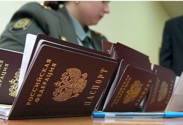 Rusia a început să elibereze paşapoarte locuitorilor din Donbasul ucrainean