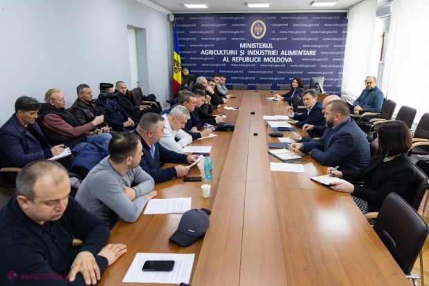 VIDEO // Discuții DURE între agricultori și premierul Dorin Recean: „De ce alte ramuri nu primesc subvenții?”; „Pentru că nu au riscuri!”