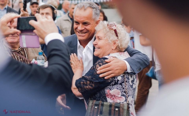 Ajutorul social de 600 de lei este DISTRIBUIT pensionarilor începând de astăzi: Plahotniuc: „Sper ca viitoarele guvernări să transforme acest proiect într-o bună tradiție”