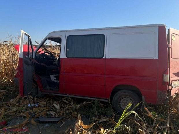 Un bărbat de 45 de ani și-a găsit moartea într-un „Mercedes Sprinter”, răsturnat la Puhăceni