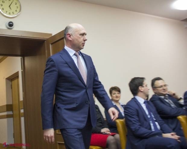 Premierul Filip a înaintat REPETAT candidatura lui Sturza și-l îndeamnă pe Dodon să COBOARE cu picioarele pe pământ: „Dacă refuză și a doua oară, atunci vom face următorul pas”