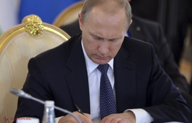 Vladimir Putin a DEMIS 11 generali