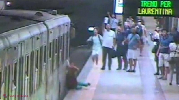 O femeie a fost TÂRÂTĂ pe peron în metroul de la Roma, după ce geanta ei a rămas prinsă între ușile trenului