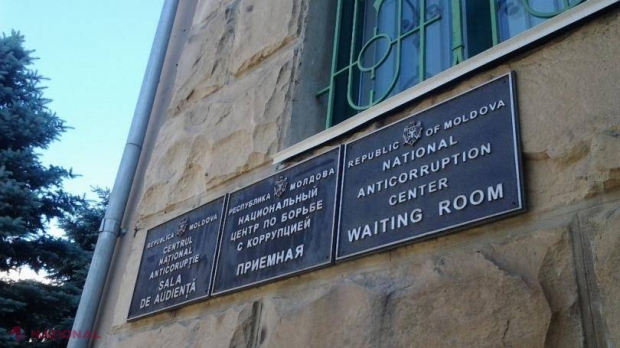 Noi REȚINERI efectuate de ofițerii CNA. Bănuiții riscă până la zece ani de închisoare