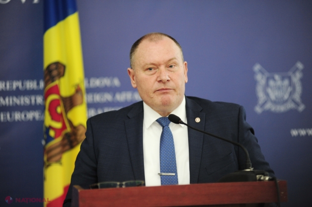 Premierul Ciocoi a povestit despre CALVARUL trăit din cauza „MAGNIFICULUI” Plahotniuc: „Am fost OBLIGAT să stau închis în casă două săptămâni, să nu discut cu nimeni, să nu ies afară, așteptând marele și distinsul apel telefonic de la GBC...” ​