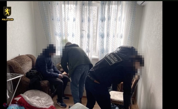 VIDEO // Un ins din Ialoveni a JEFUIT o pensionară în plină stradă. În geanta furată erau bani si bunuri în valoare de circa 7 000 de lei
