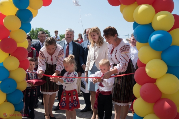 FOTO // O delegație a deputaților de la București a inaugurat o nouă grădiniță din R. Moldova, renovată cu sprijinul financiar al României