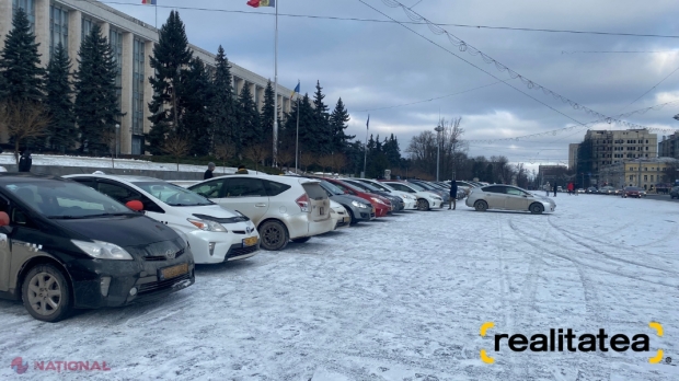Revolta TAXIMETRIȘTILOR, după ce prețul la gazul metan a crescut într-o noapte cu aproape CINCI lei: „Asistăm la un paradox uluitor în R. Moldova: prețurile la gaze ne sunt dictate de la Moscova și tot de acolo se stabilesc și tarifele în taxi!”