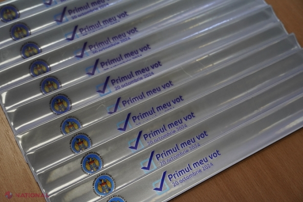 NOU // Fără ștampila de securizare actele de identitate, la scrutinul din 20 octombrie: Cadouri de la CEC pentru tinerii din R. Moldova care vor vota pentru PRIMA dată duminica viitoare