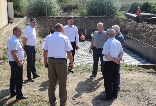 Rețea de canalizare, finalizată pentru zeci de gospodării situate pe trei străzi din orașul Călărași