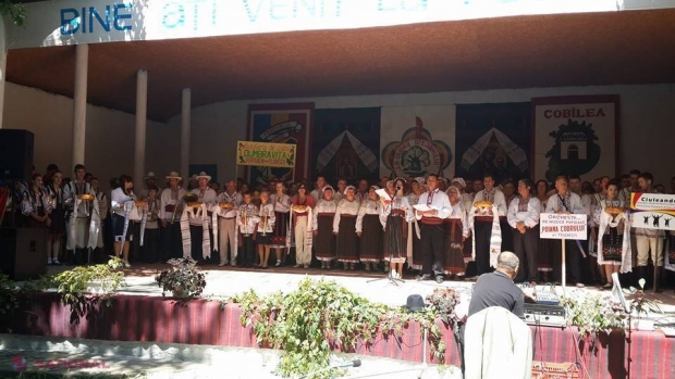 FESTIVAL // Cântece și dansuri „La umbra stejarului” lui Ștefan cel Mare și Sfânt din satul Cobâlea