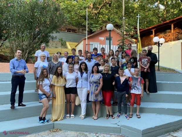 FOTO // Zeci de copii din centrele de plasament din R. Moldova, VACANȚĂ într-o tabără din Grecia