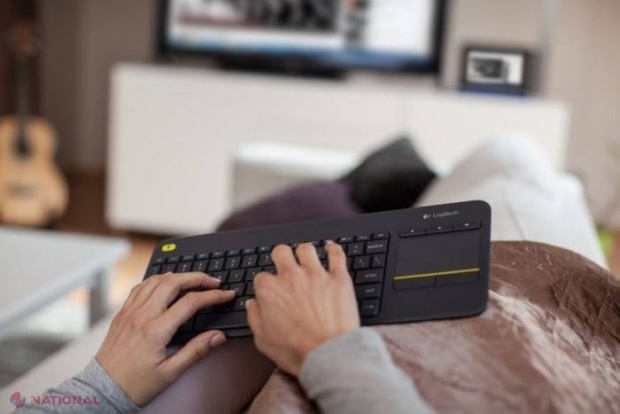 Tastatura care te ajută să-ți controlezi computerul de pe televizor