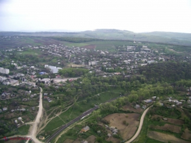 FOTO // Cum arată bomba de 100 de kg găsită lângă satul Rădenii Vechi din raionul Ungheni