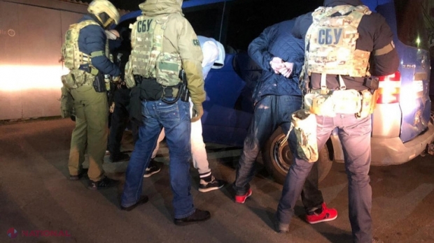 FOTO // Cine ar fi autoritatea CRIMINALĂ, anunțată în căutare internațională, care a fost în ziua alegerilor în R. Moldova și ar fi fost gata să intervină în ajutorul unui candidat la prezidențiale 