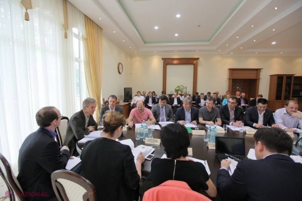 FOTO // Viceministrul care a greșit „eticheta”