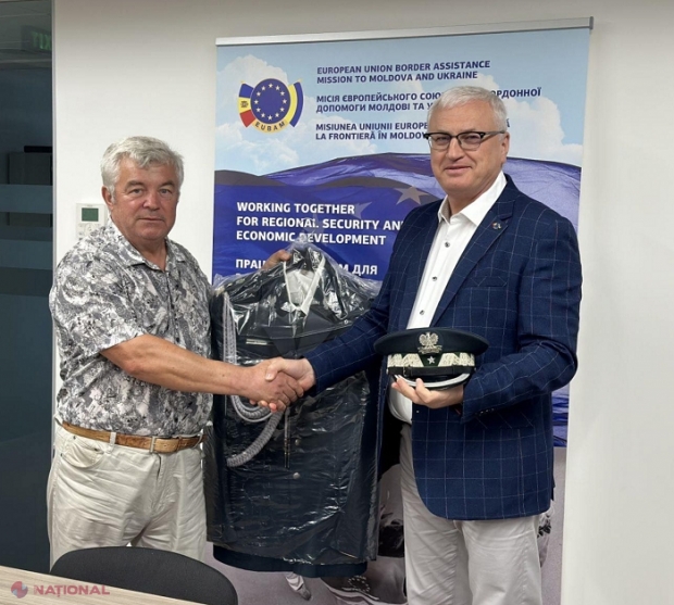 O nouă UNIFORMĂ în colecția Muzeului Serviciului Vamal: A fost donată de un general din Polonia