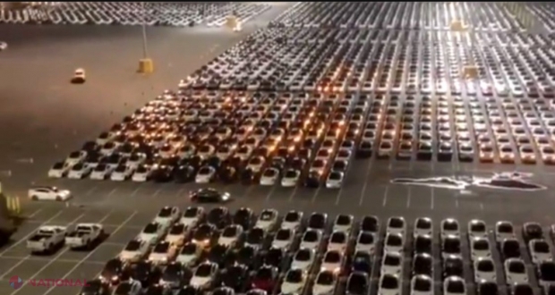VIDEO // Moment inedit surprins, cu drona, într-o parcare Tesla: „Au venit extratereștrii?”