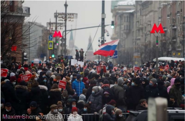 Proteste împotriva lui Putin: Zeci de mii de ruși au ieşit în stradă la îndemnul lui Navalnîi 