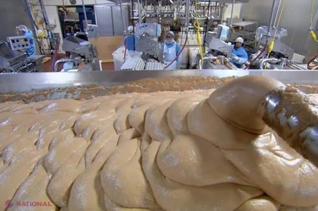 Crenvurştii, o adevărată „bombă alimentară”. Ce ingrediente conţin şi de ce sunt nocivi pentru sănătate