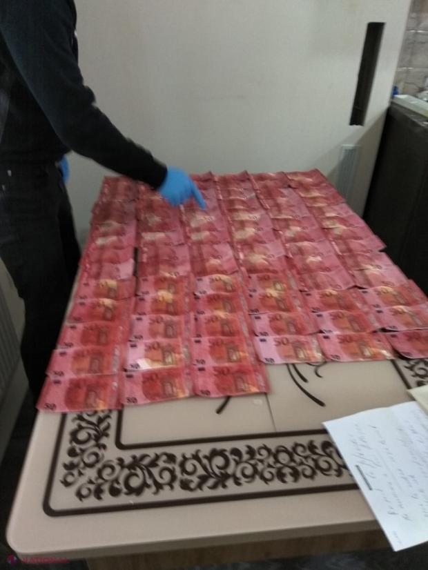 SUTE de bancnote FALSE cu nominalul de 50 de euro și 100 de dolari, la Bălți
